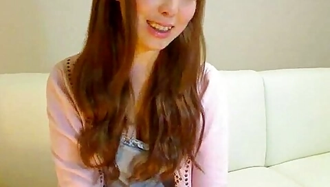 Live chat with a beautiful girl with beautiful breasts